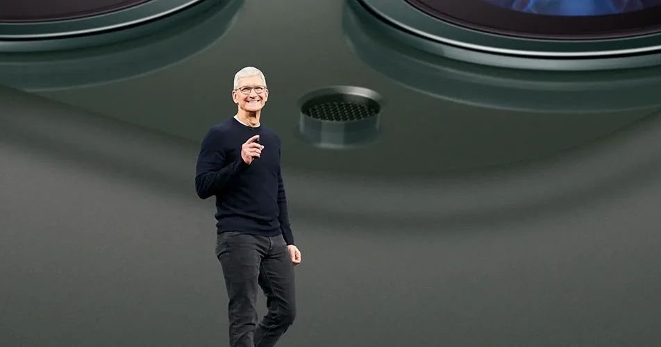 Тим Кук покинул пост главы Apple