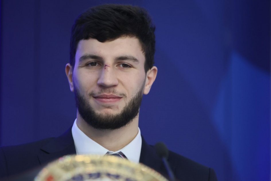 Бижамов обрадовался решению World Boxing допустить российских боксёров на международные турниры