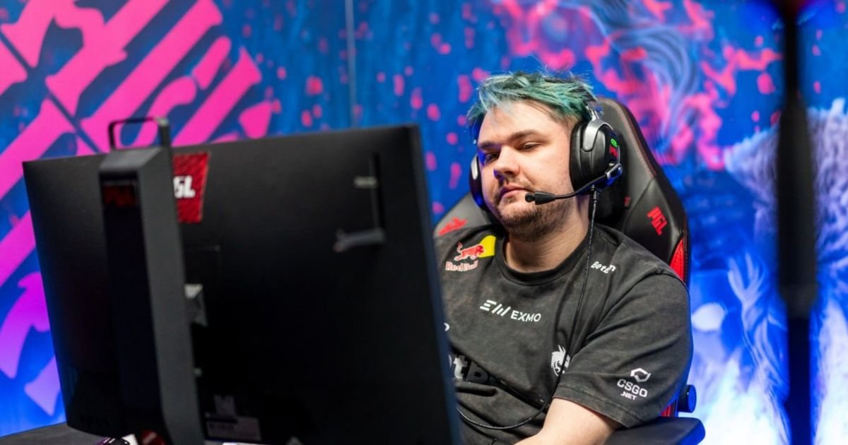 Yatoro объяснил, почему Queen of Pain пропала из пиков в Dota 2