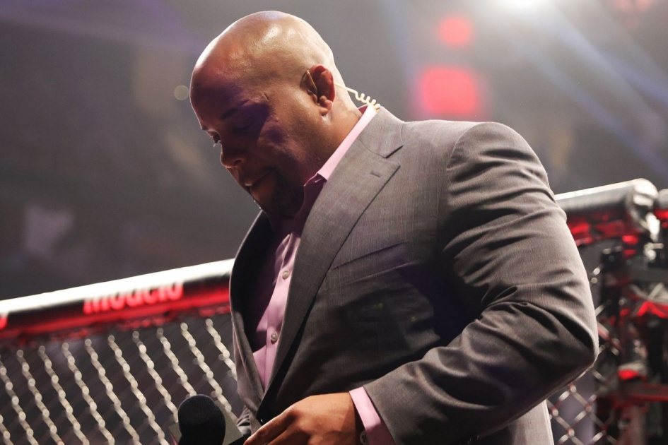 Кормье: Макгрегор изменил гонорары бойцов UFC