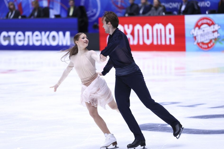 ISU присвоил нейтральный статус 19 российским фигуристам