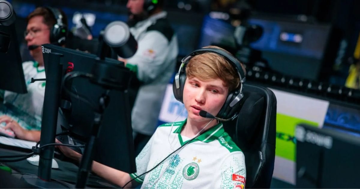 M0NESY назвал трех лучших снайперов в CS2