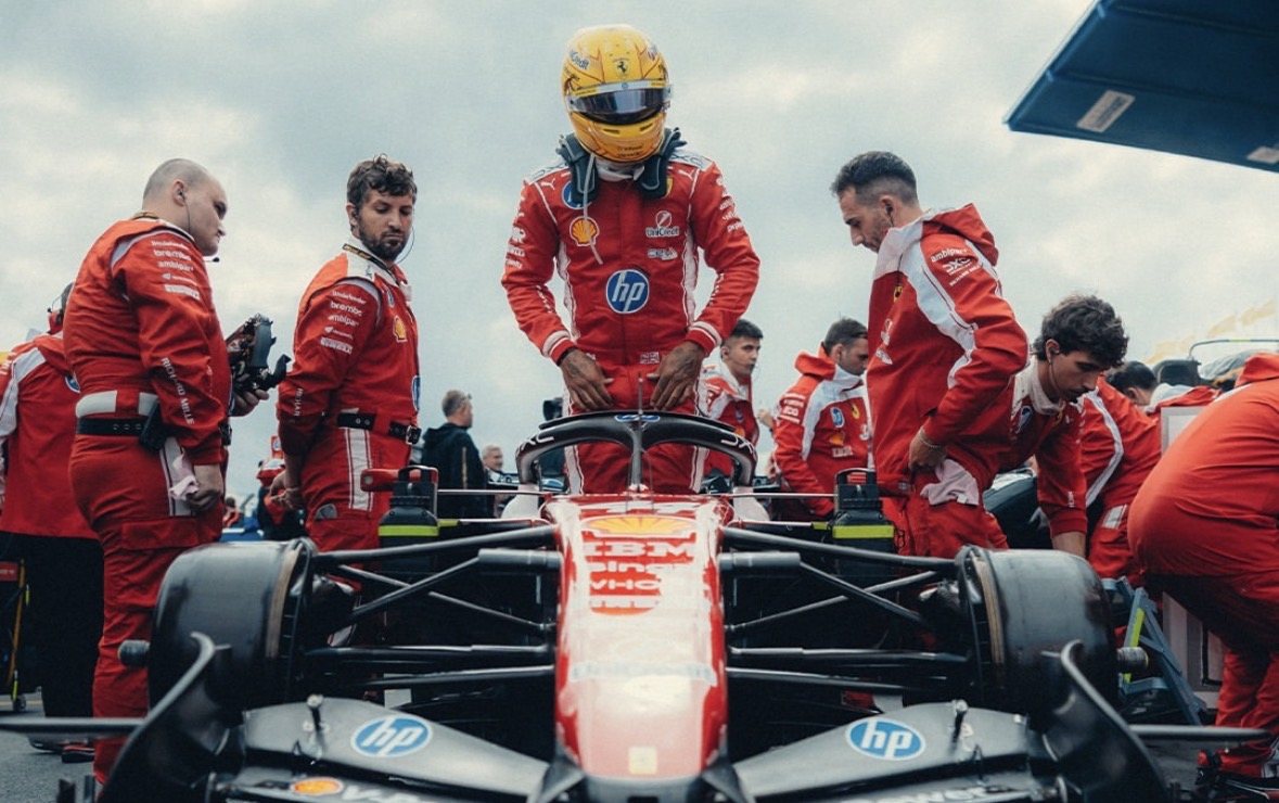 «Ferrari заслуживает уважения», — Алези раскритиковал Хэмилтона