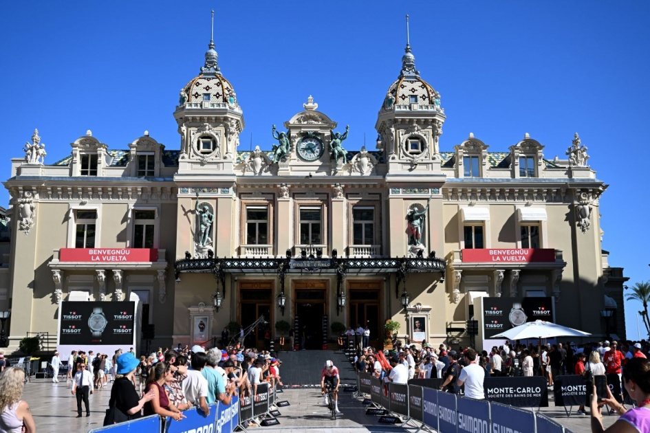 Старт 10-го этапа велогонки «Вуэльта Испании» — 2026