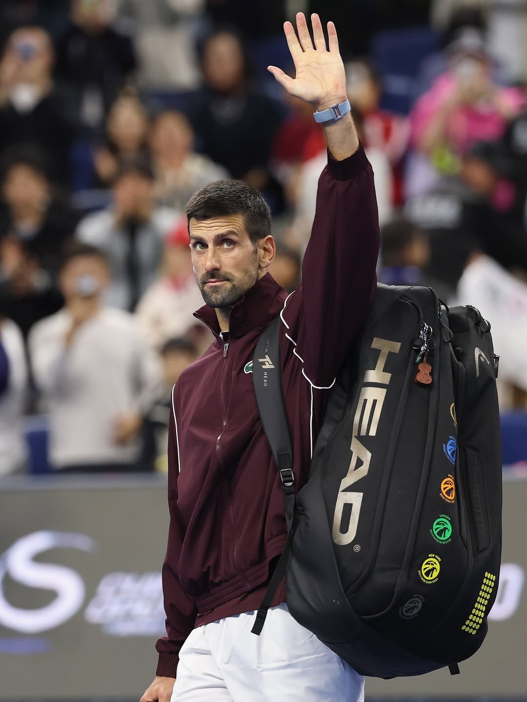 Джокович в финале China Open, но радость омрачена травмой зрителя