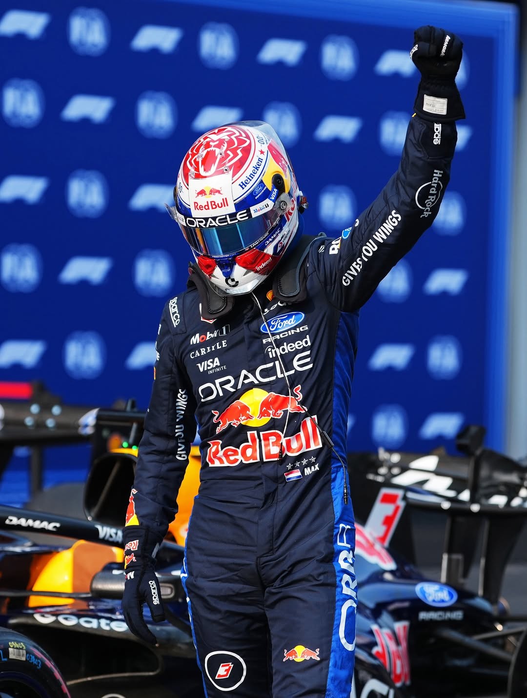 Ферстаппен взял первый полюс года с собственным мотором Red Bull