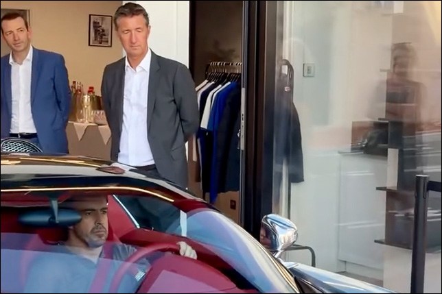 Алонсо купил редкий гиперкар Bugatti Veyron Grand Sport