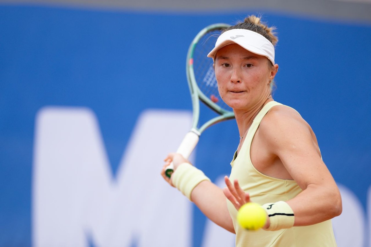 Чараева вышла в 1/8 финала турнира в Пекине