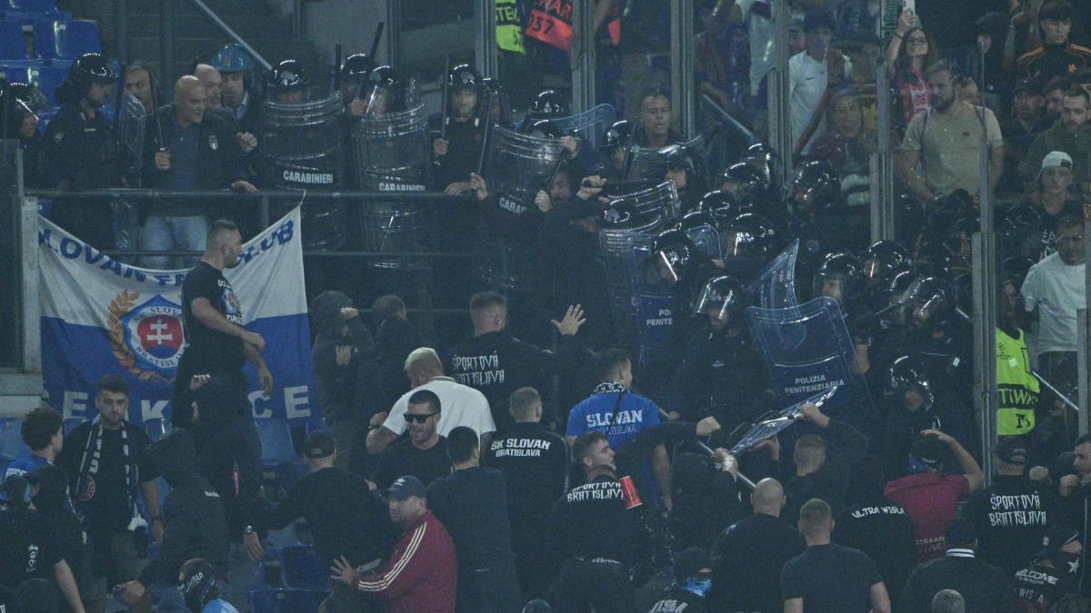 Два ареста после беспорядков на матче «Рома» — «Слован»