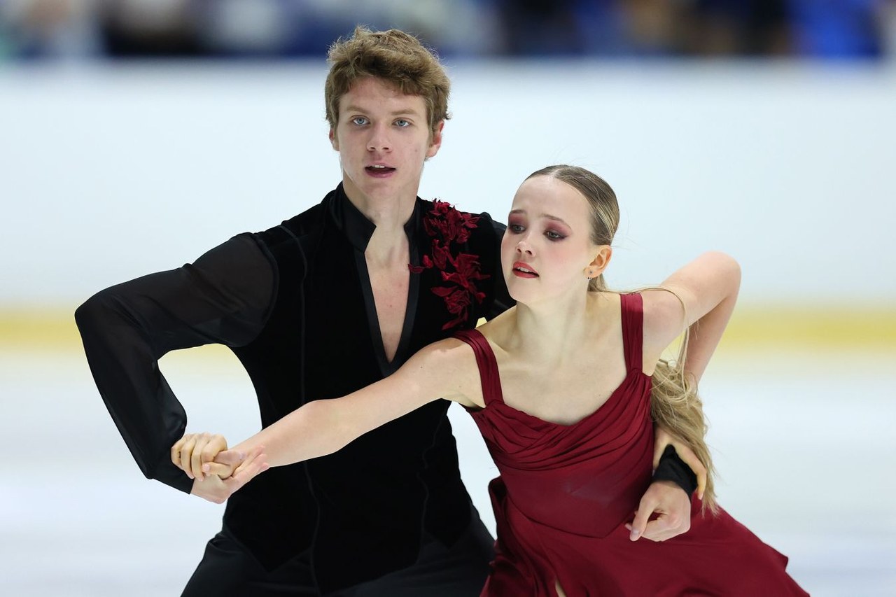 Фефелова/Валов отобрались в финал юниорской серии Гран-при ISU