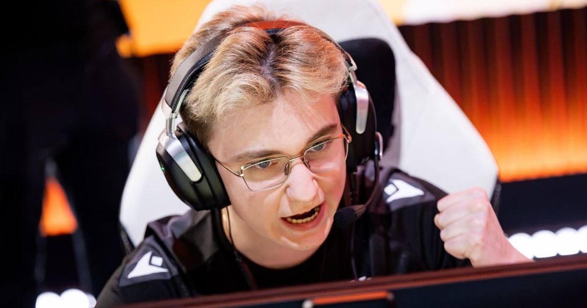 FL4MUS назвал apEX самым токсичным игроком в CS2