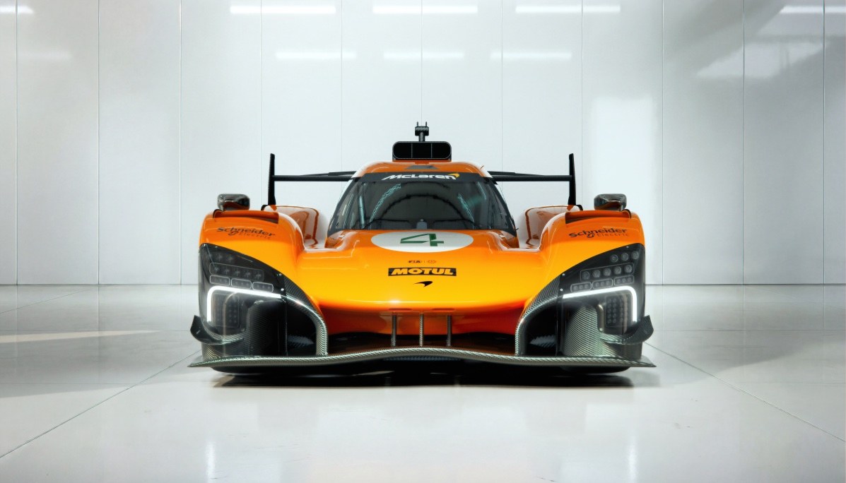 Ландо Норрис протестировал гиперкар McLaren