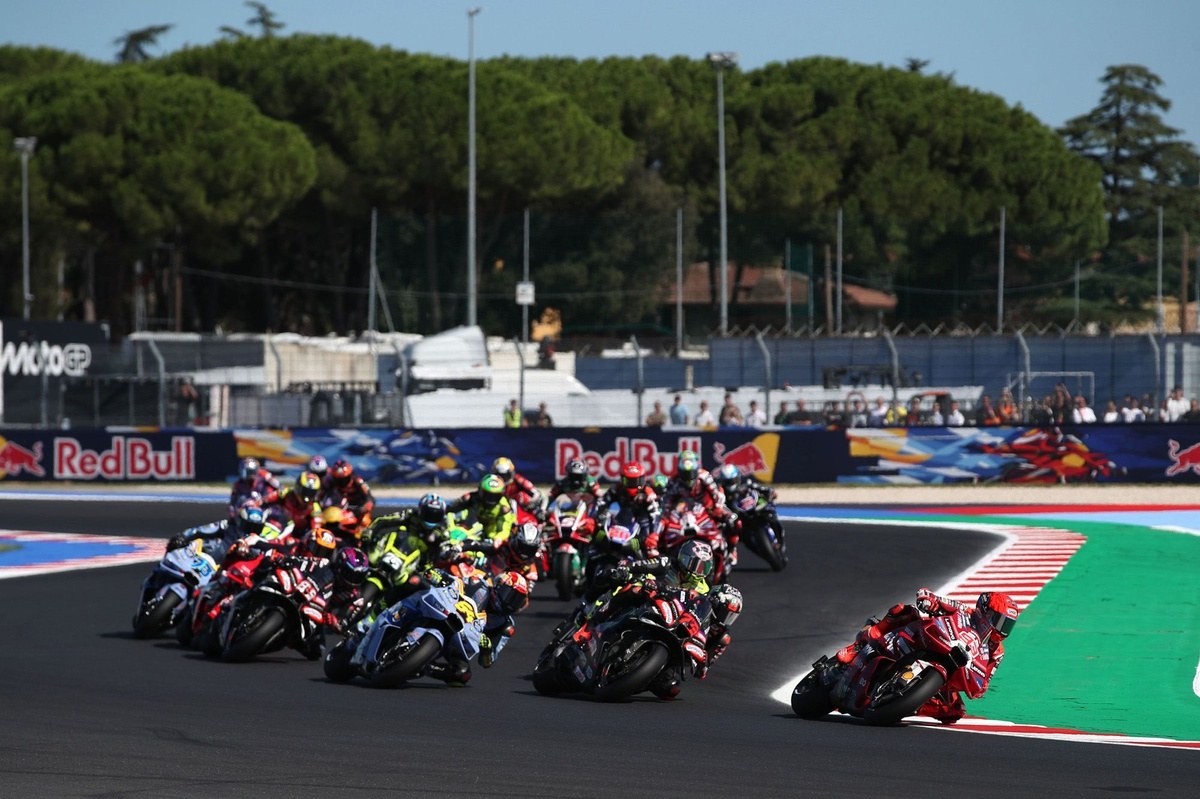 Марко Беццекки взял поул на Гран-при Сан-Марино MotoGP