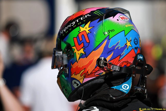 Норрис превысил скорость на пит-лейн, McLaren оштрафовали
