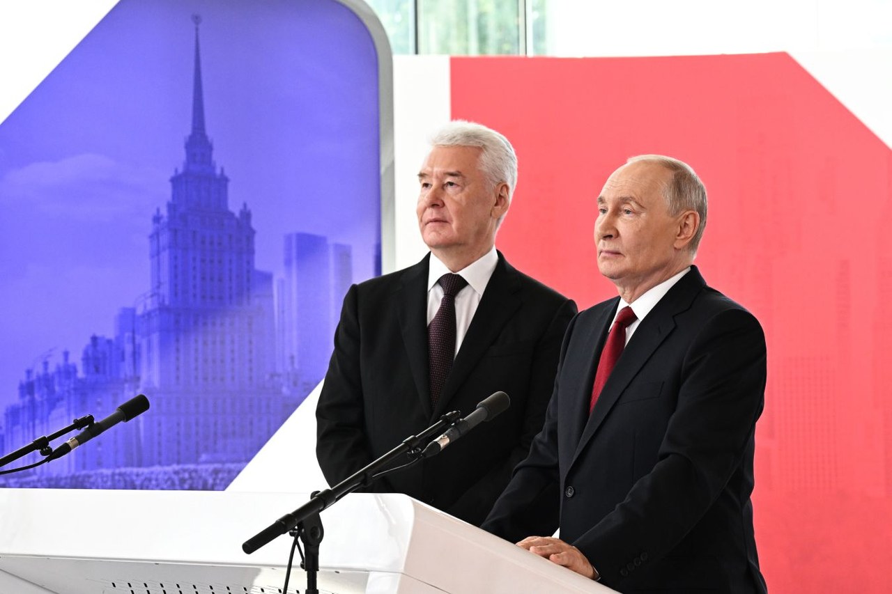 Путин и Собянин открыли стадион «Торпедо»