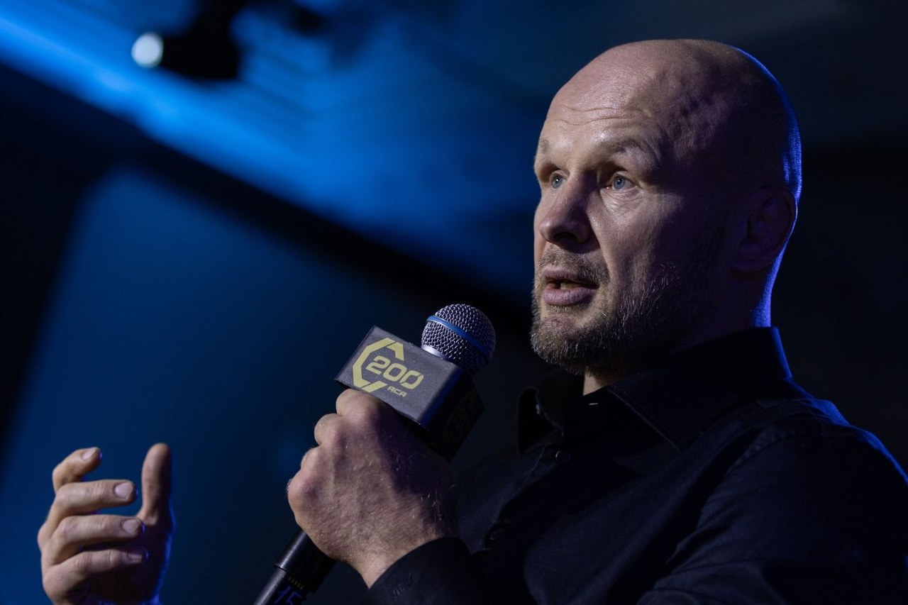 Шлеменко: у Павловича больше шансов на бой за пояс, чем у Волкова
