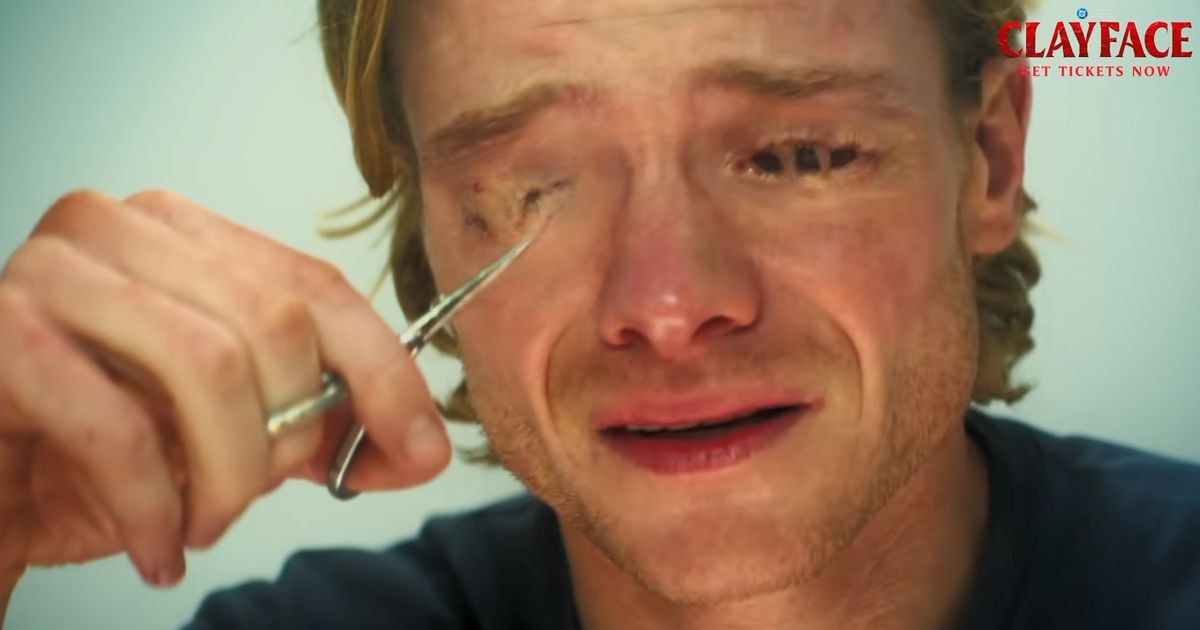 Уорнер Брос и Ди-Си показали новый трейлер фильма «Глиноликий»