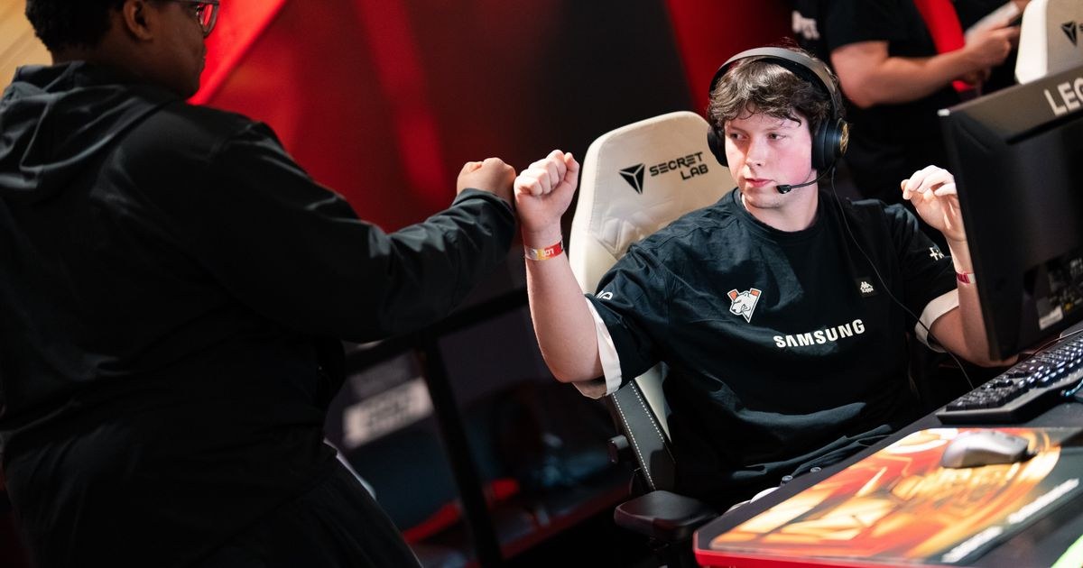 Virtus.pro вышла в плей-офф RLCS 2026 - World Championship с верхней сетки
